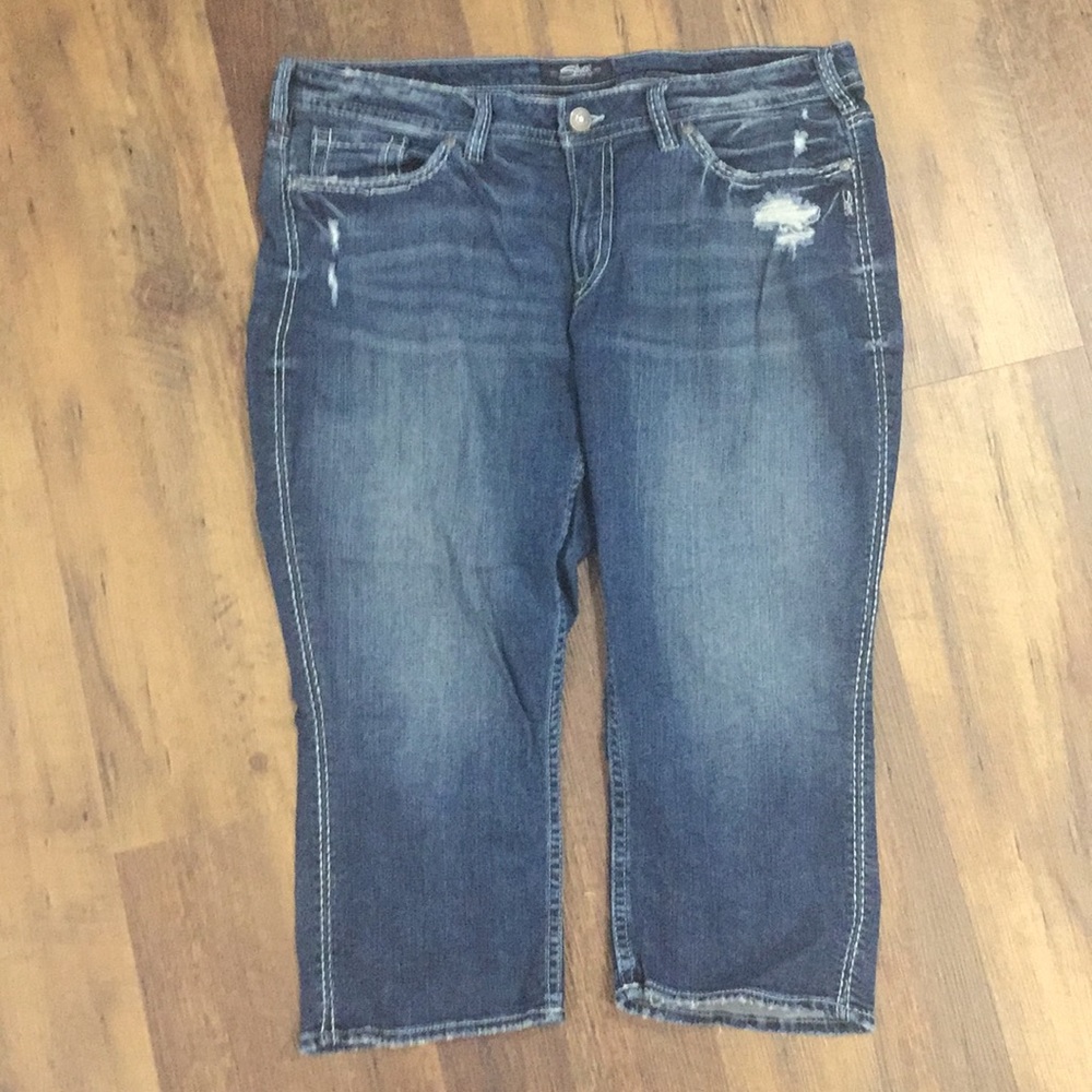 Silver Brand Size 22 Denim Suki Capris